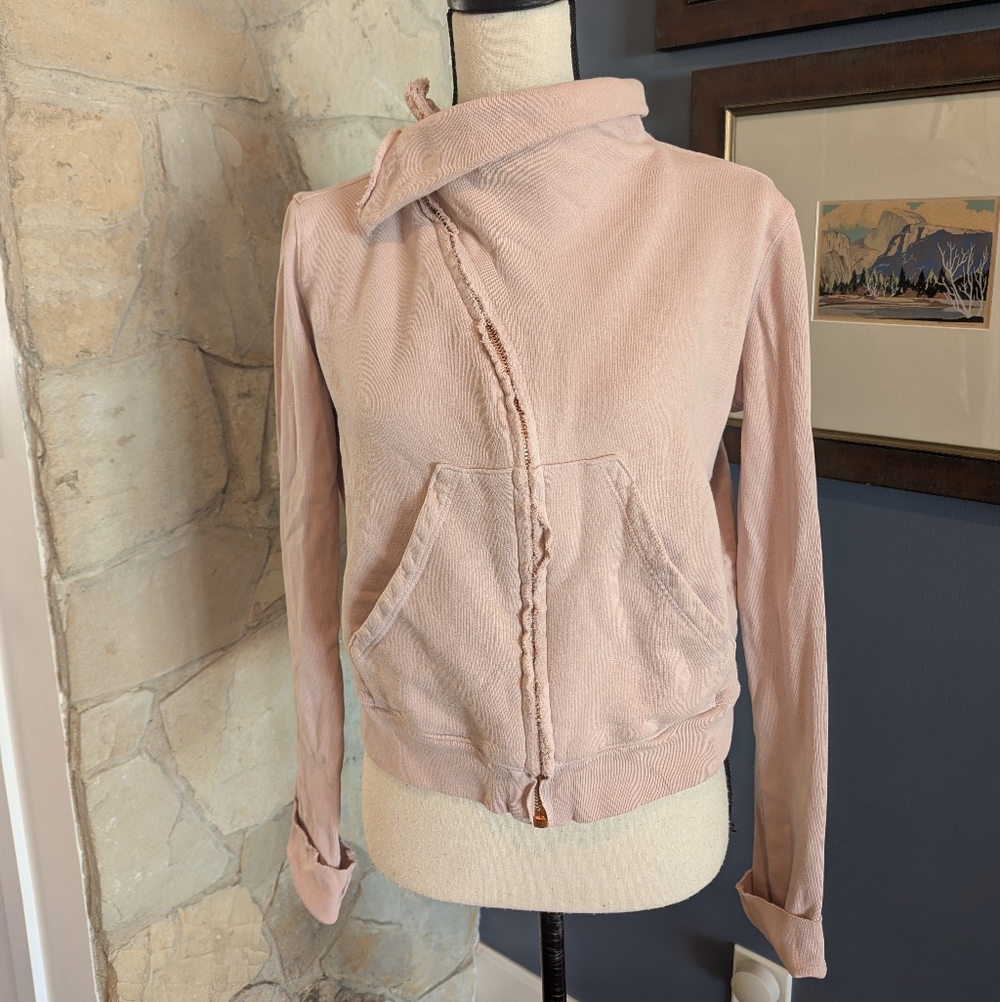 Frank & Eileen Asymmetrical Zip Crop Sweatshirt in Dusty Rose